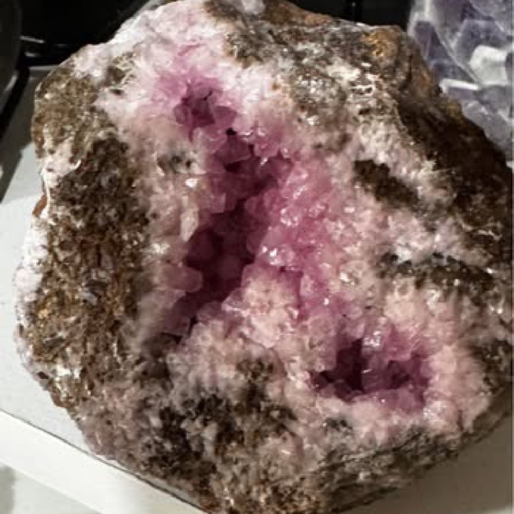 Cobalt Calcite, rough. - Picture 6 of 6